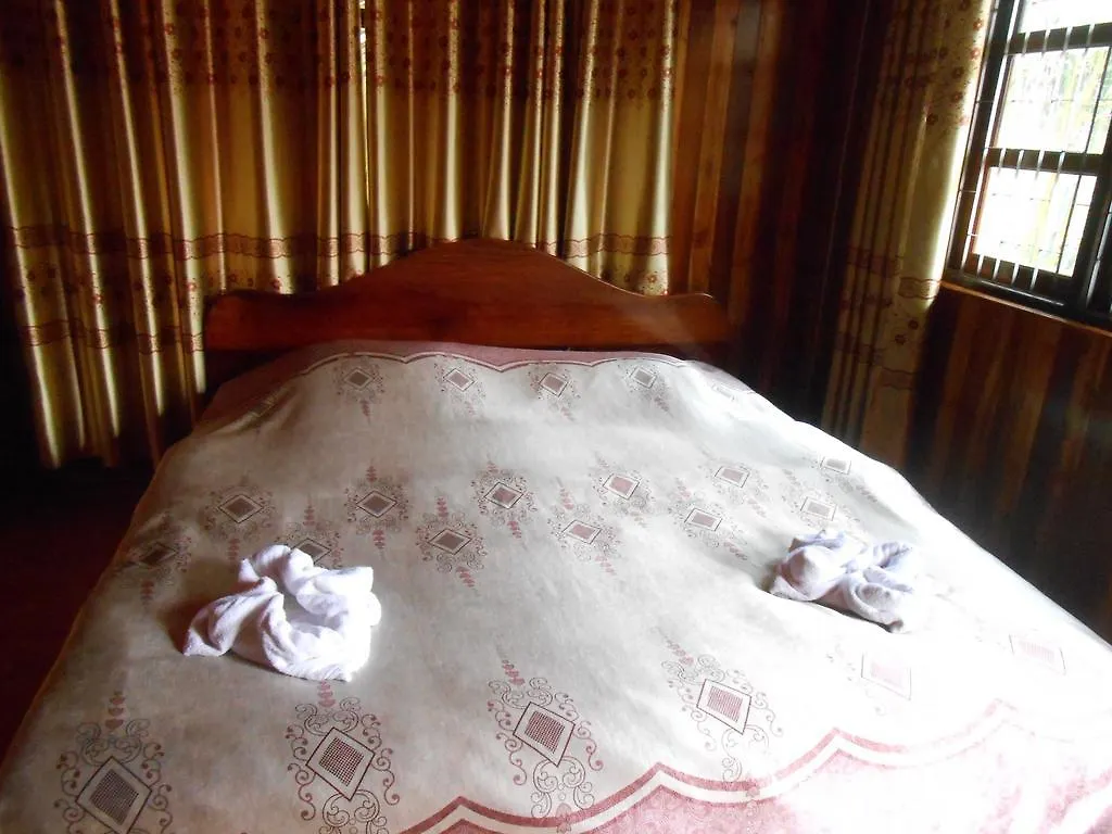 Guest house Three Sisters Resort Luang Prabang