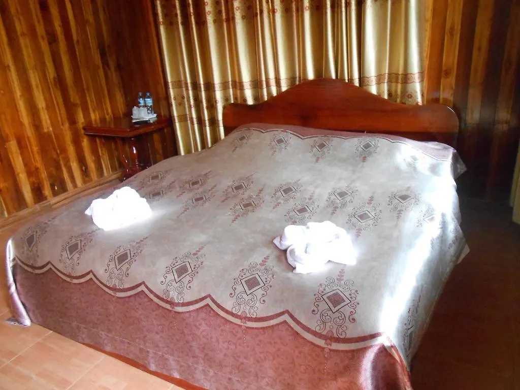 Three Sisters Resort Luang Prabang Laos